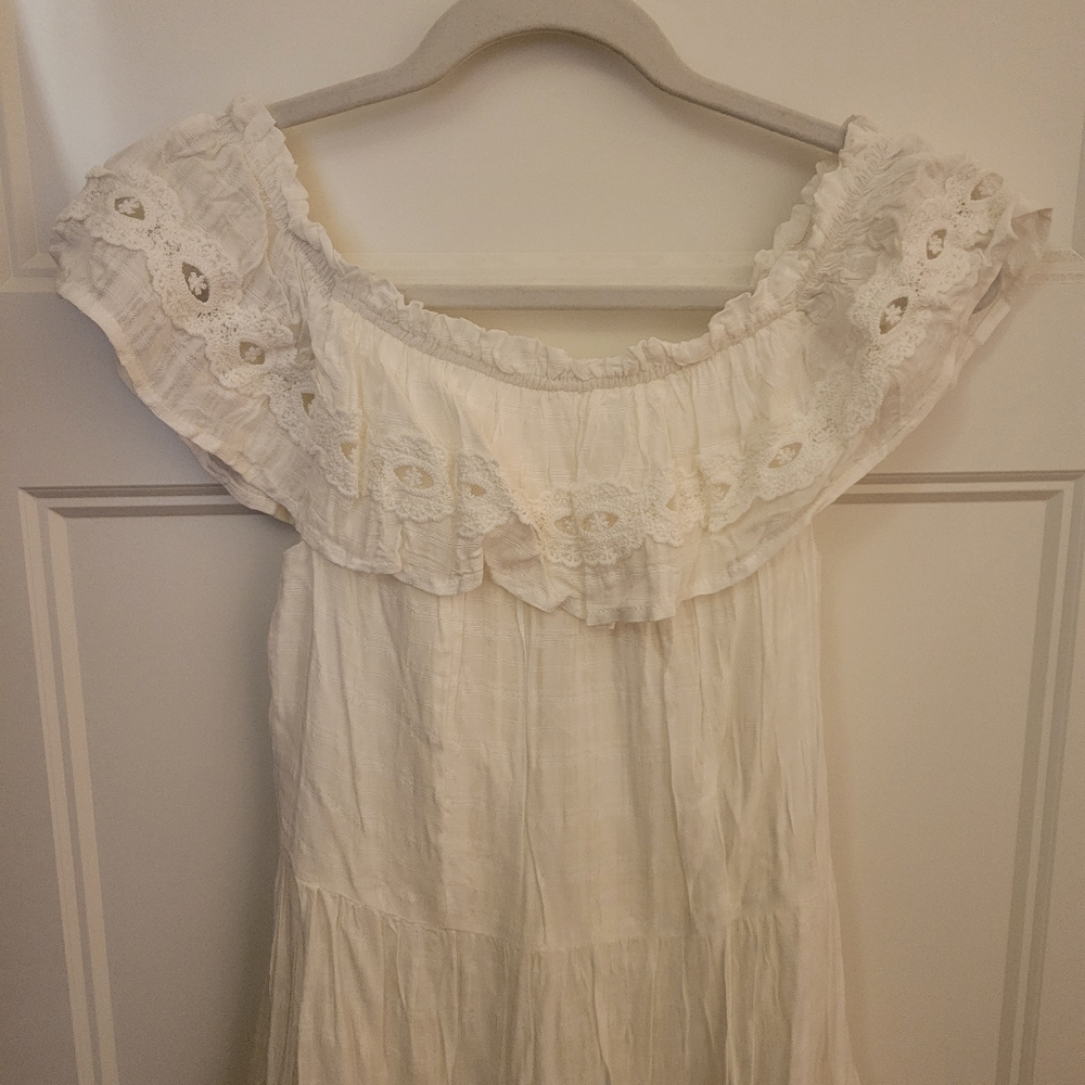 White knee high off the shoulder summer dress